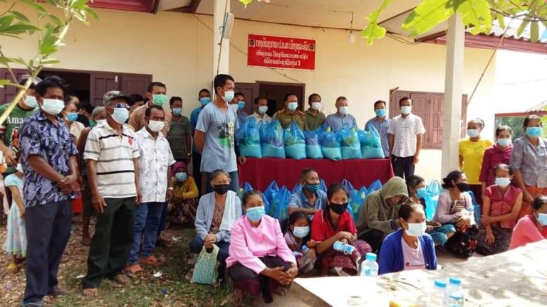 123 ຄອບຄົວ ທີ່ທຸກຍາກຢູ່ເມືອງທຸລະຄົມ ໄດ້ຮັບການເຄື່ອງຊ່ວຍເຫຼືອຈາກ Js Group